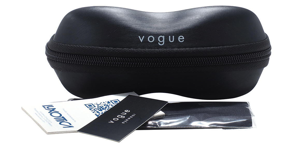 Vogue glasses case top